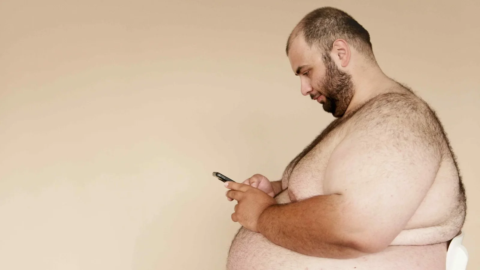 Kranus Edera Mann Übergewicht Handy